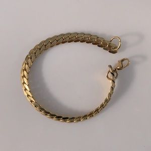 Gold bracelet